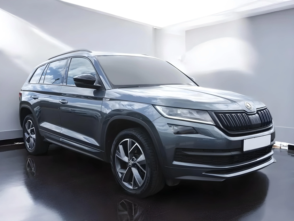 Skoda Kodiaq 2.0 TDI DSG 4x4 Sportline (1)