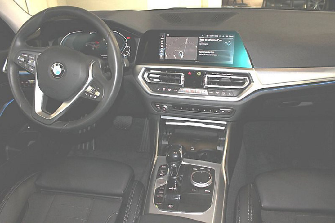 BMW Seria 3 Sedan 330e (292 CP) Plug-in Hybrid Steptronic - foto 6