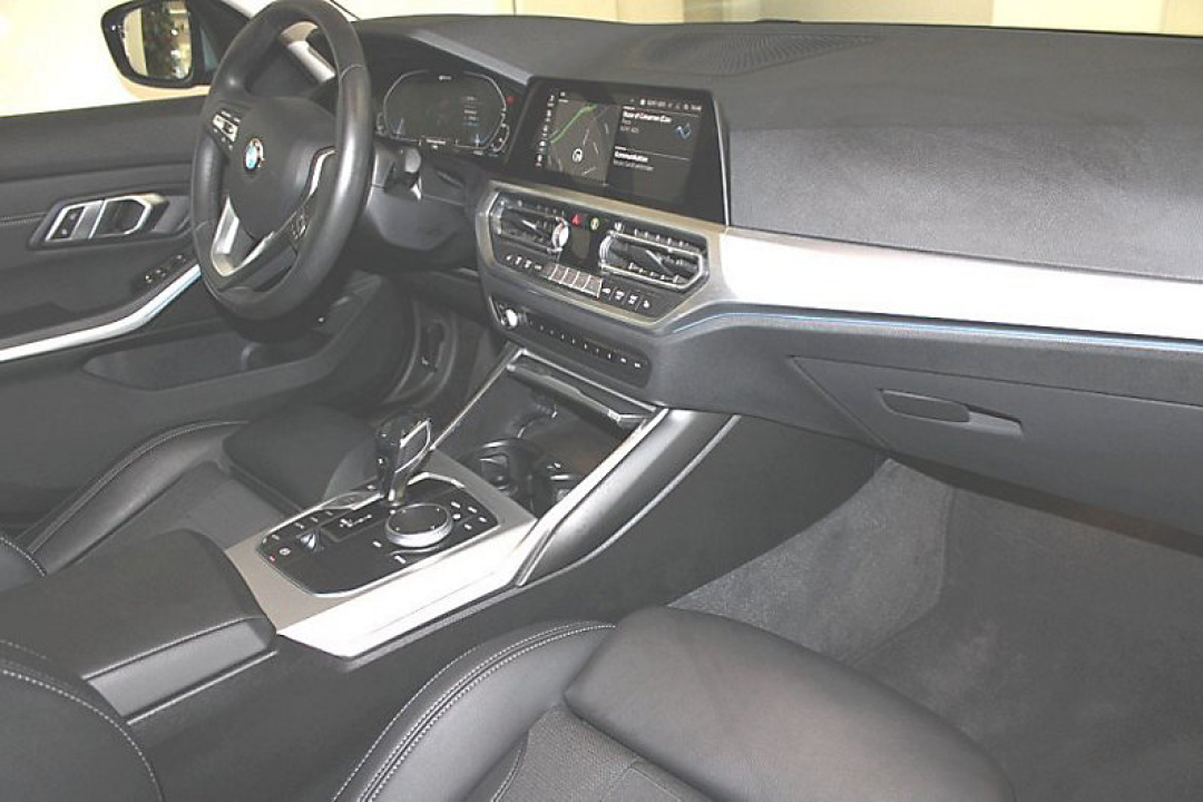 BMW Seria 3 Sedan 330e (292 CP) Plug-in Hybrid Steptronic - foto 7