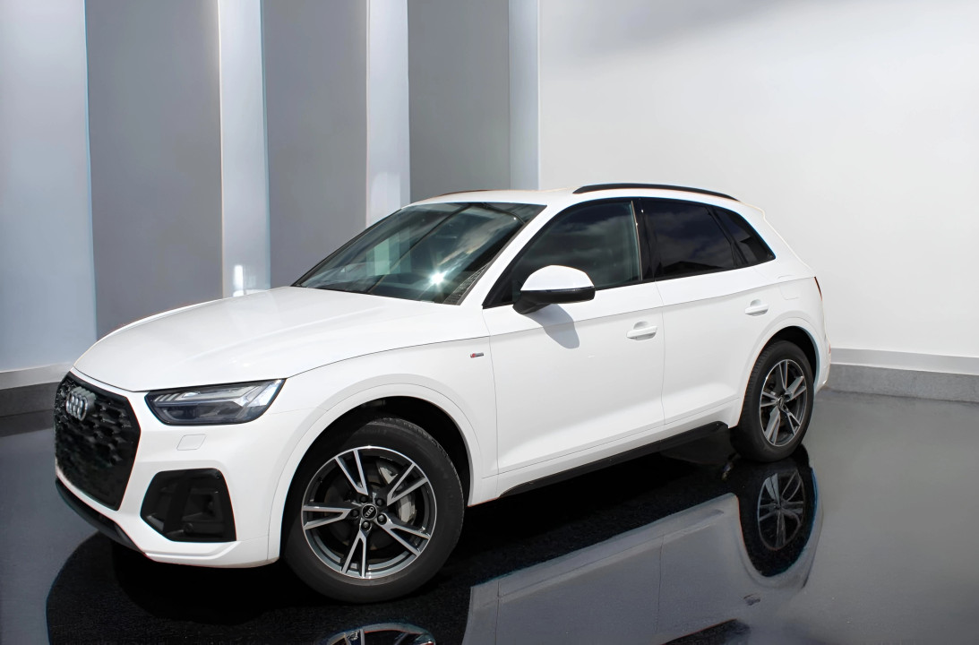 Audi Q5 TFSI 50 TFSI e quattro S tronic (1)