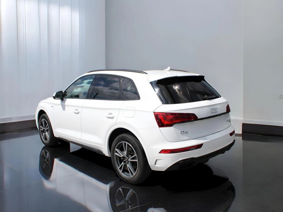 Audi Q5 TFSI 50 TFSI e quattro S tronic (3)