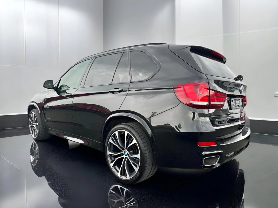 BMW X5 xDrive40d - foto 6