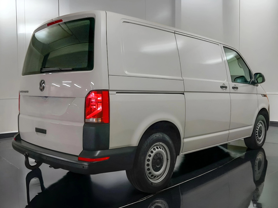 Volkswagen T6.1 Transporter 2.0 TDI (4)