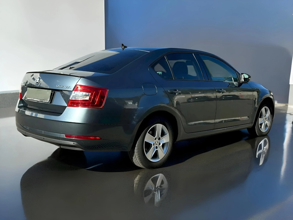 Skoda Octavia 1.5 TSI DSG Ambition (3)