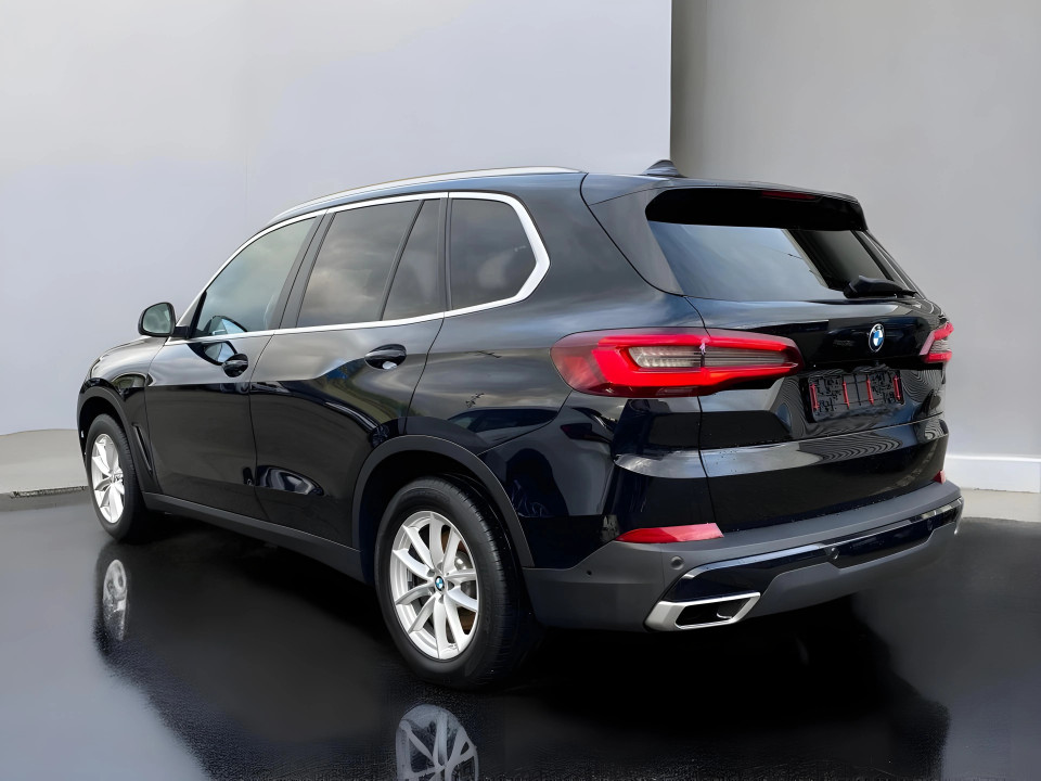 BMW X5 xDrive30d (2)