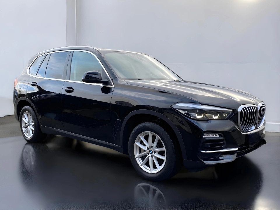 BMW X5 xDrive30d (1)