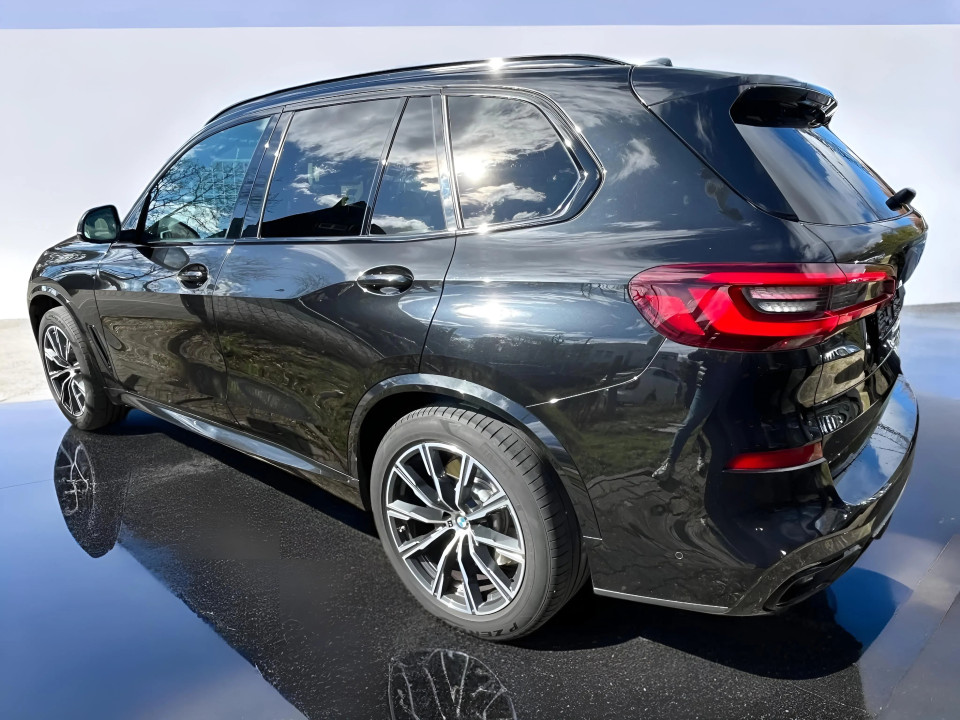 BMW X5 xDrive40d M-Sport (2)