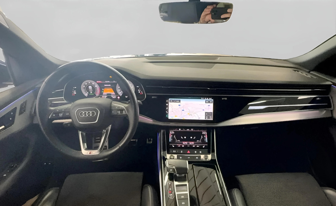 Audi Q8 55 TFSI e quattro - foto 10