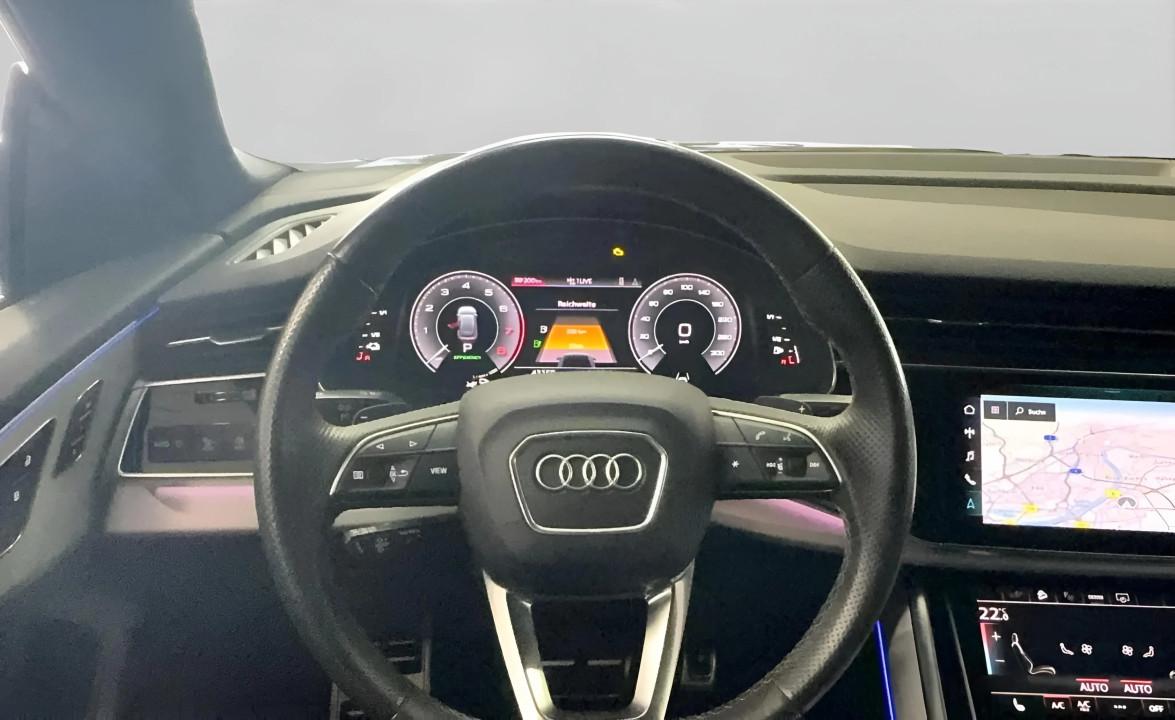 Audi Q8 55 TFSI e quattro - foto 11