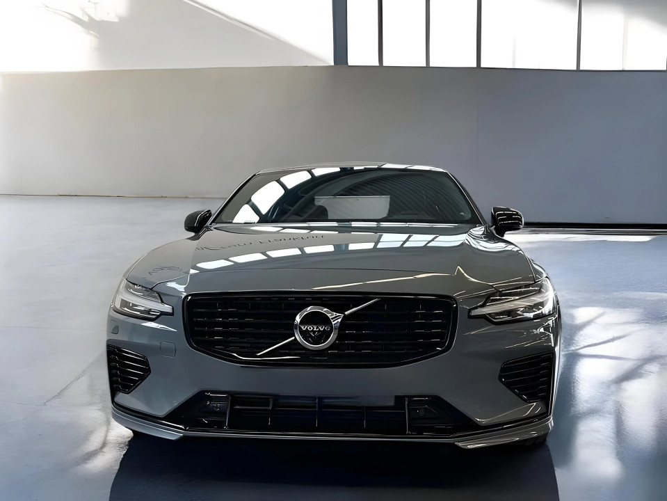 Volvo S60 T8 Recharge AWD R-Design (2)