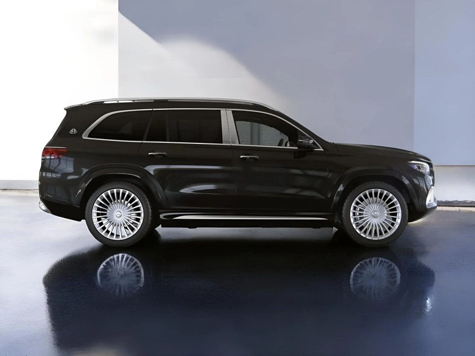 Mercedes-Benz GLS Maybach 600 (3)