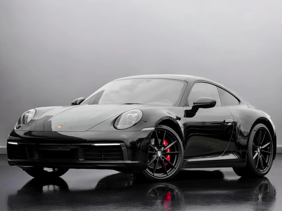 Porsche 911 Carrera 4S (992 I) (1)