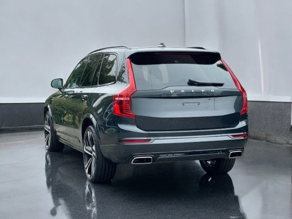 Volvo XC 90 T6 AWD R-Design (2)