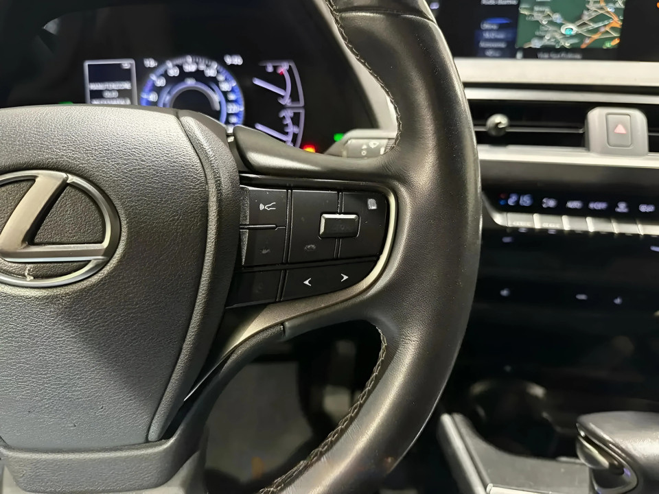 Lexus UX 250h AWD - foto 10