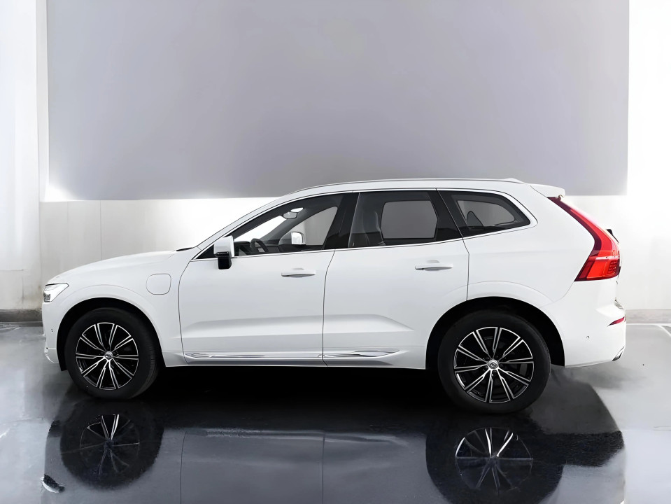 Volvo XC 60 T8 Recharge AWD Inscription (3)