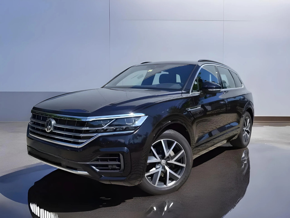 Volkswagen Touareg 3.0 V6 TDI R-Line (1)