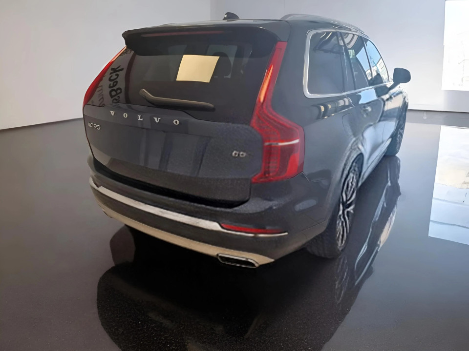 Volvo XC 90 D5 AWD Inscription (3)