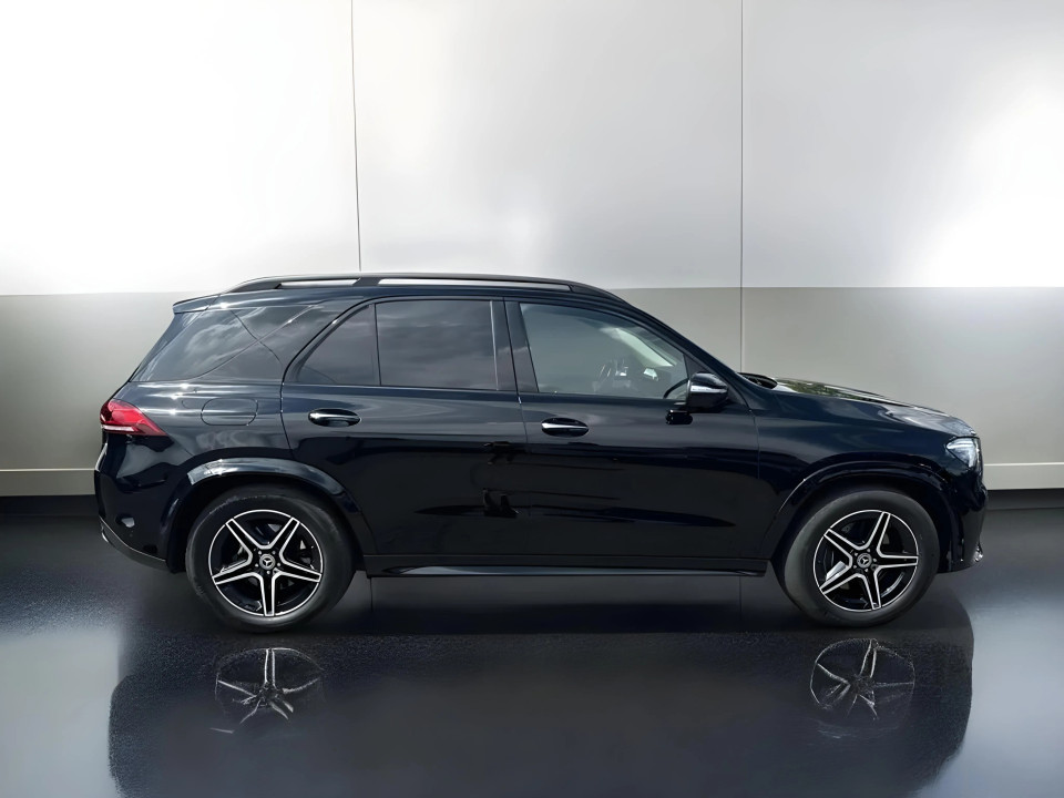 Mercedes-Benz GLE SUV 400d 4MATIC (2)