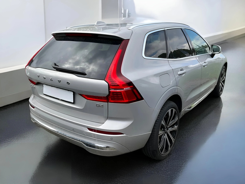 Volvo XC 60 B4 MHEV FWD Inscription (4)