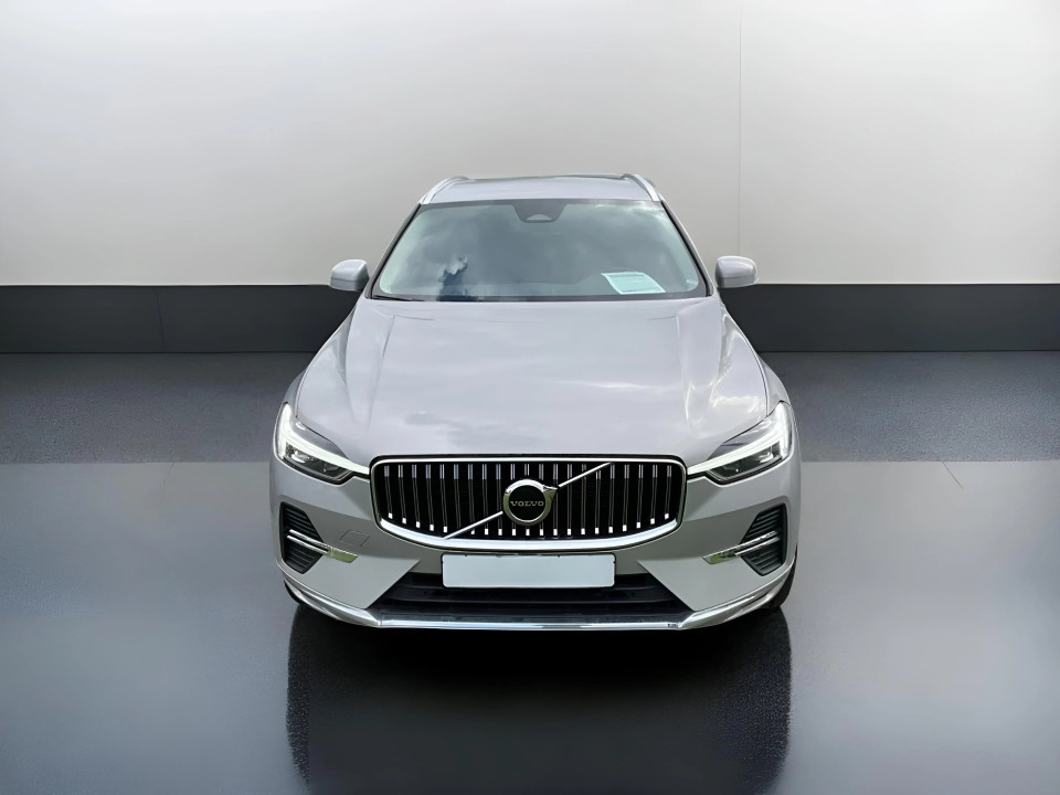 Volvo XC 60 B4 MHEV FWD Inscription (2)