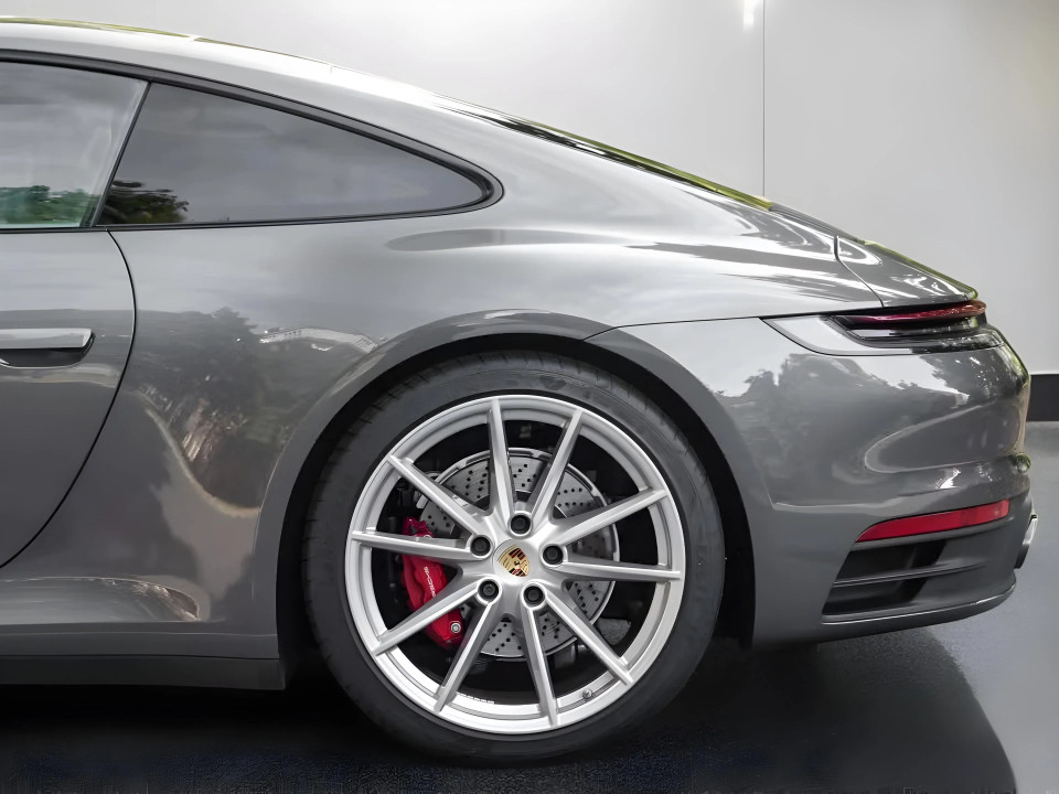 Porsche 911 Carrera S (992 I) - foto 26