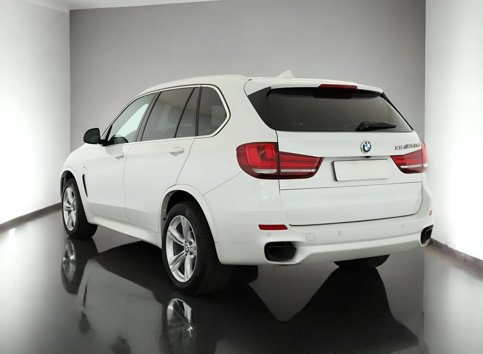 BMW X5 M50d - foto 6