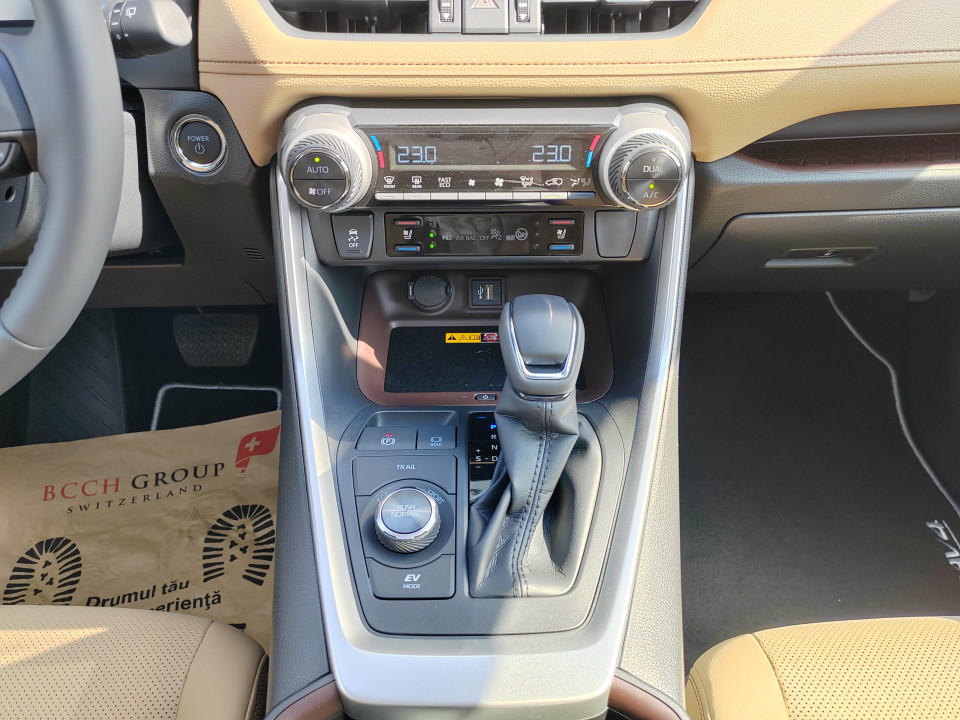 Toyota RAV4 2.5 (222 CP) Hybrid E-Four e-CVT Luxury Premium - foto 21