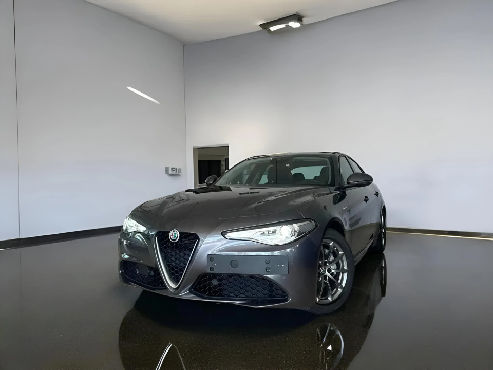 Alfa Romeo Giulia 2.2 (1)