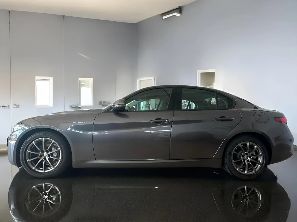 Alfa Romeo Giulia 2.2 - foto 6