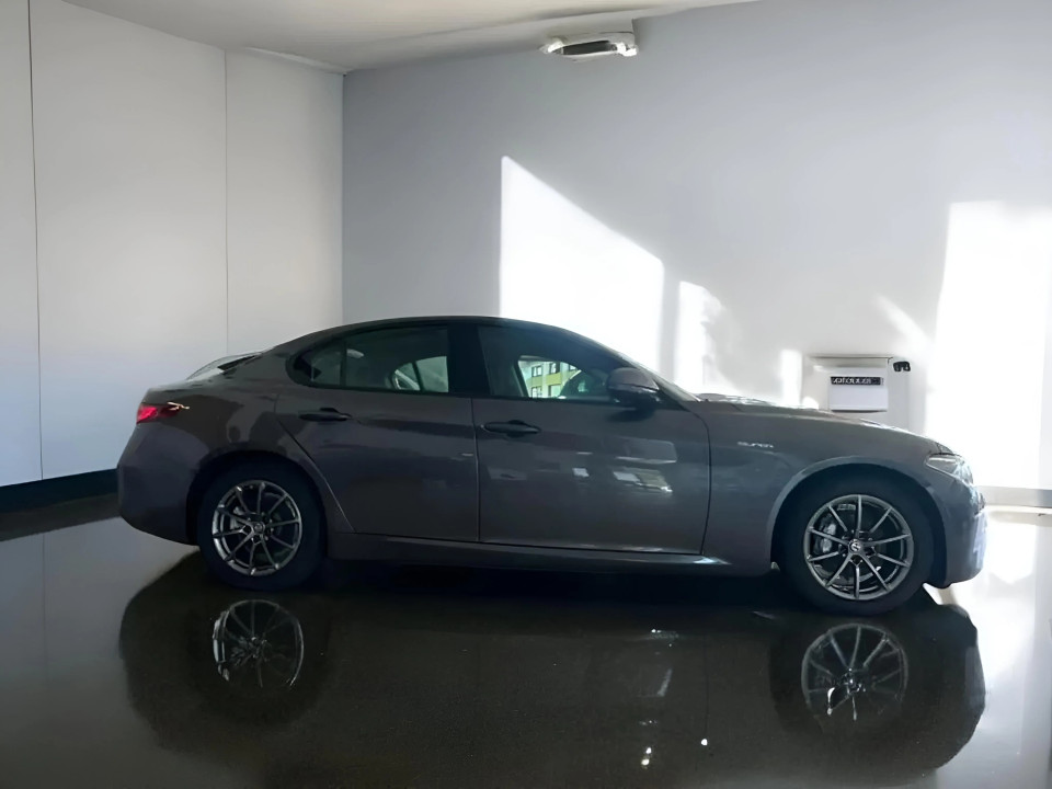 Alfa Romeo Giulia 2.2 (3)