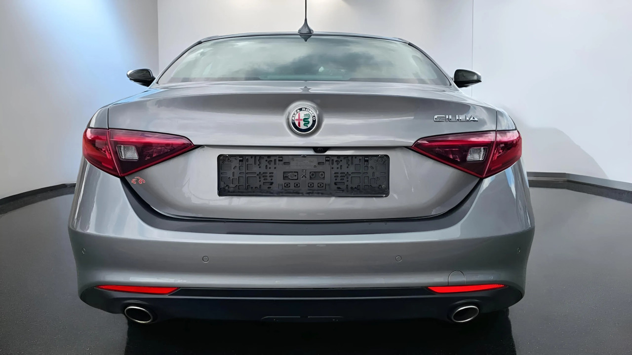 Alfa Romeo Giulia 2.2 (3)