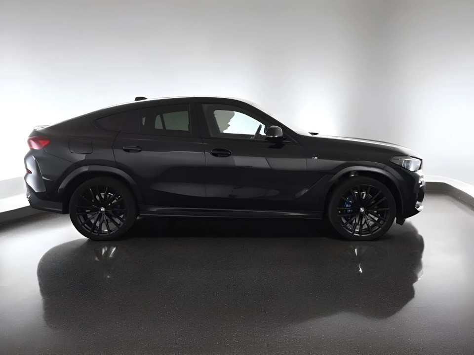 BMW X6 xDrive30d M-Sport (2)