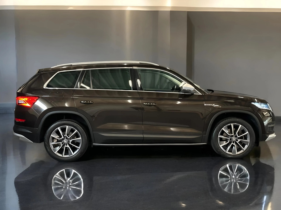 Skoda Scoda Kodiaq Scout 2.0 TDI 4x4 DSG (2)