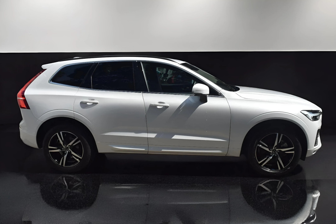 Volvo XC 60 B4 MHEV Core (3)