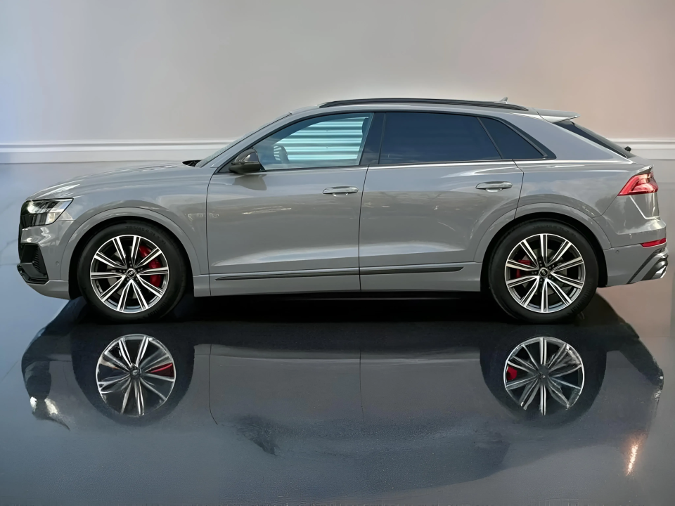 Audi SQ8 4.0TFSI quattro tiptronic (3)