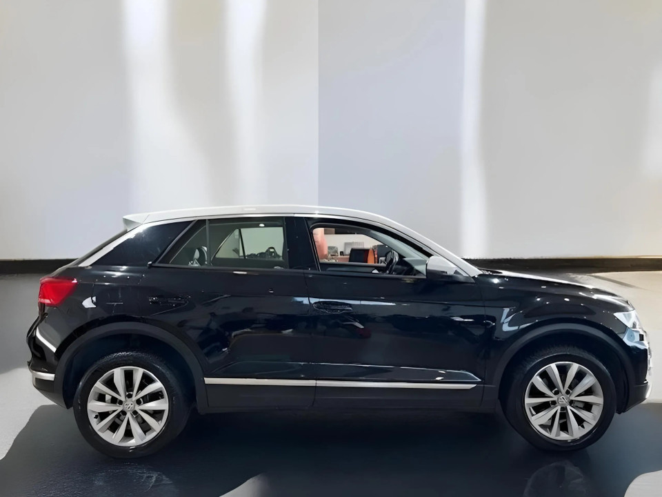 Volkswagen T-ROC 1.5 TSI DSG (3)