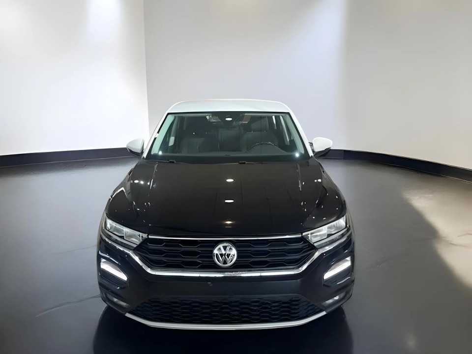 Volkswagen T-ROC 1.5 TSI DSG (2)