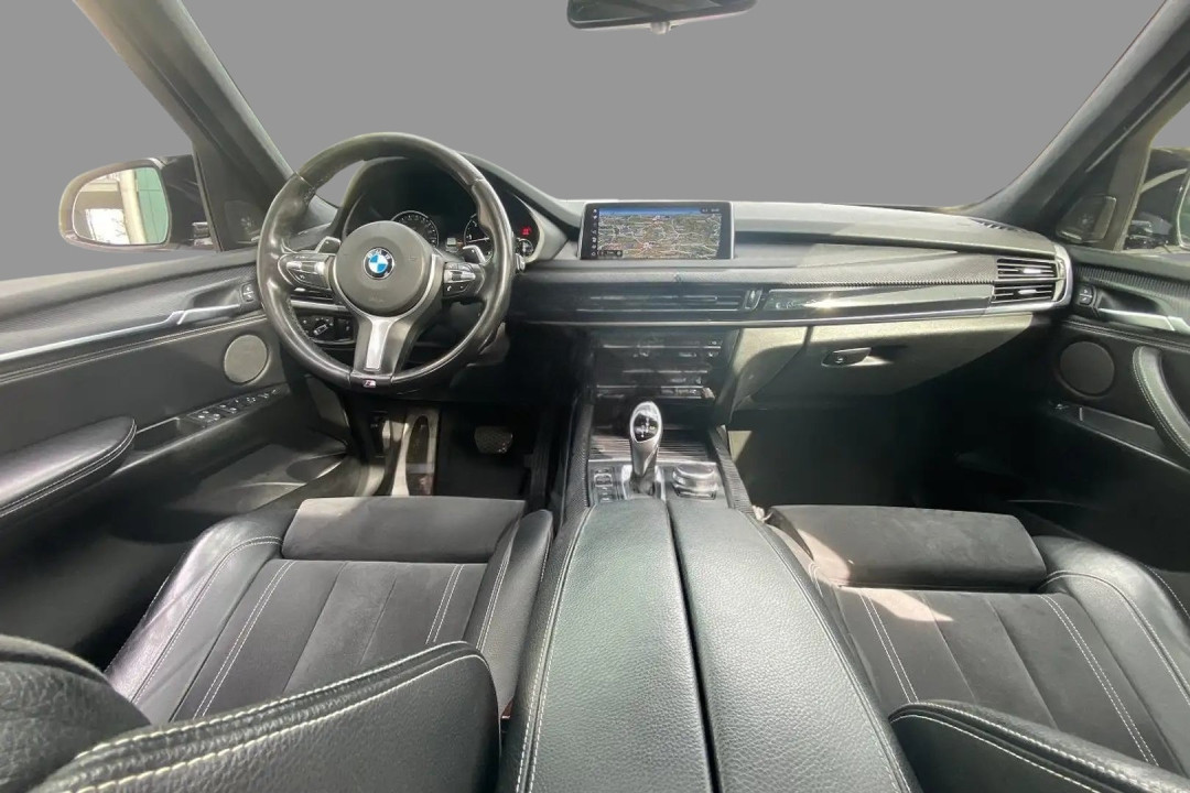 BMW X5 xDrive30d (4)