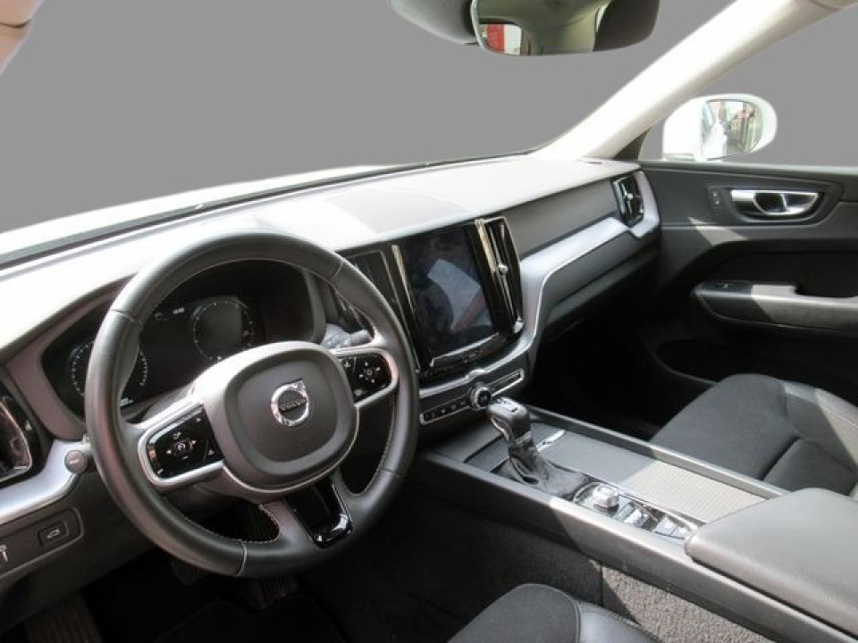 Volvo XC 60 D4 Momentum Pro - foto 11