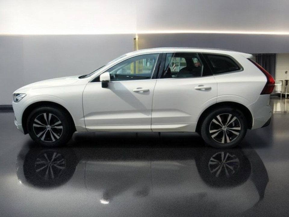 Volvo XC 60 D4 Momentum Pro - foto 8