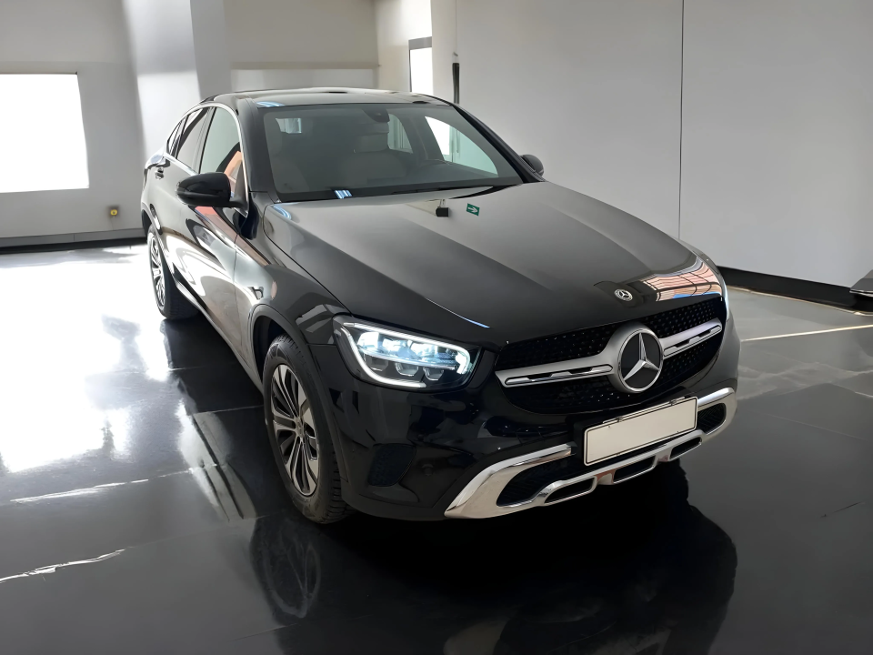 Mercedes-Benz GLC Coupe 220d 4MATIC (1)