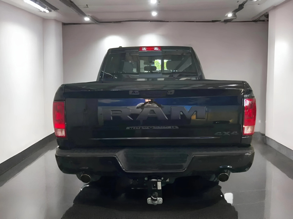 Dodge RAM 1500 Crew Cab (4)