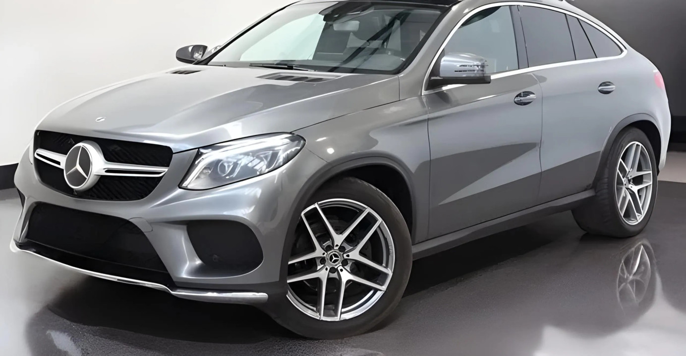 Mercedes-Benz GLE Coupe 350d 4MATIC AMG Line (1)