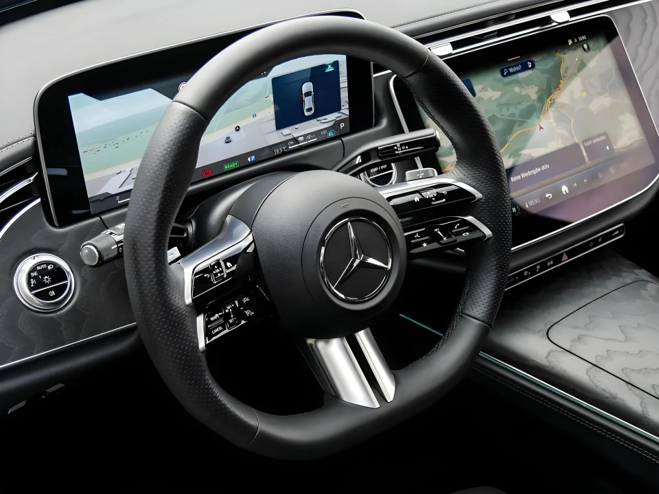 Mercedes-Benz E 300e 4MATIC AMG Line - foto 7