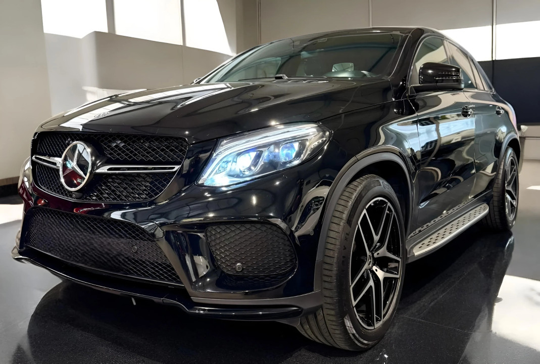 Mercedes-Benz GLE Coupe 350d 4MATIC AMG Line (1)