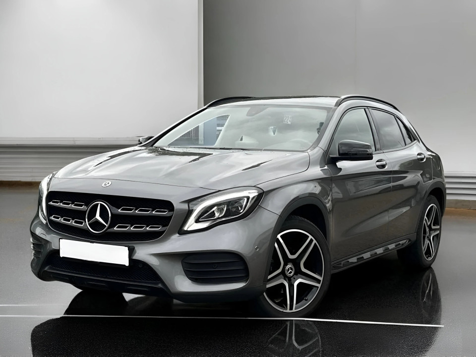 Mercedes-Benz GLA 200 7G-DCT (3)