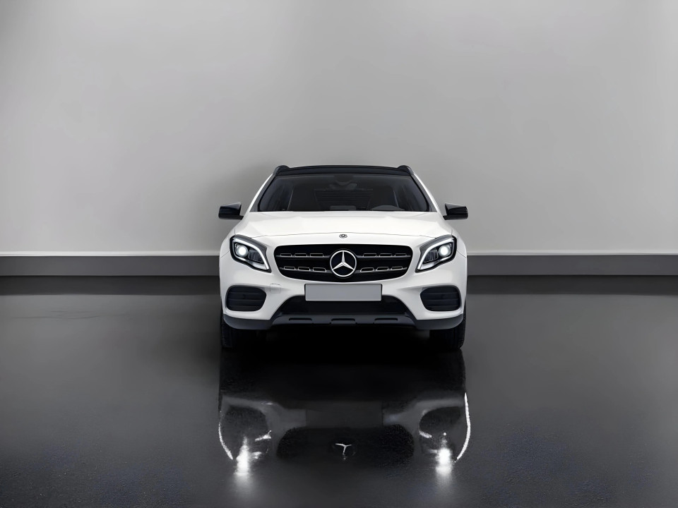 Mercedes-Benz GLA 220d 4MATIC (2)