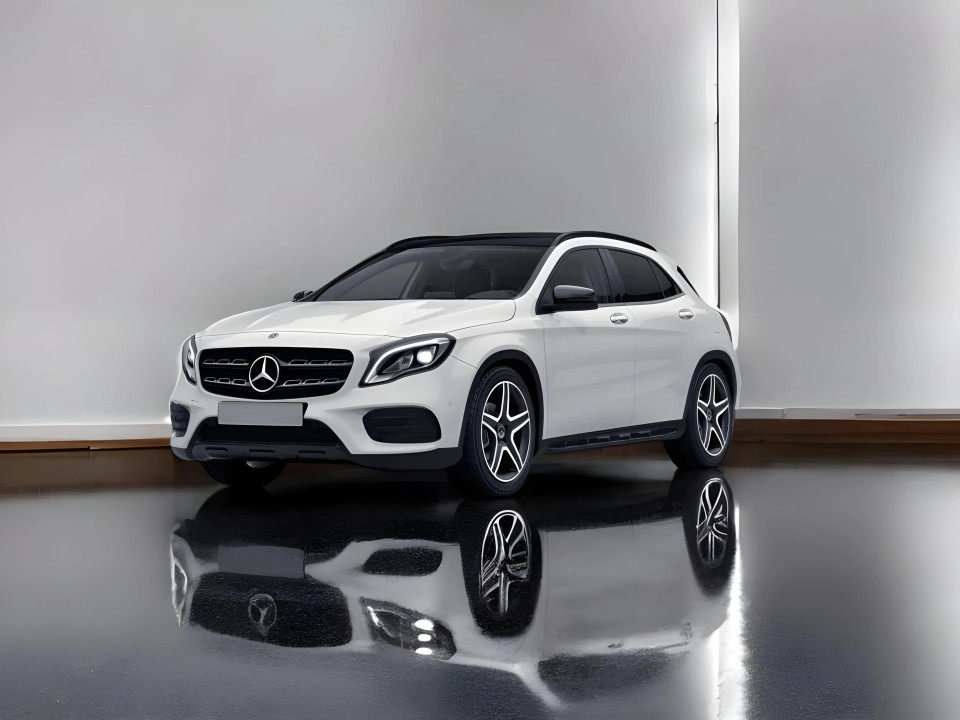 Mercedes-Benz GLA 220d 4MATIC (1)