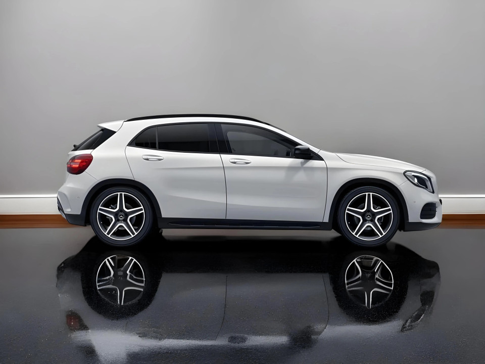 Mercedes-Benz GLA 220d 4MATIC - foto 7