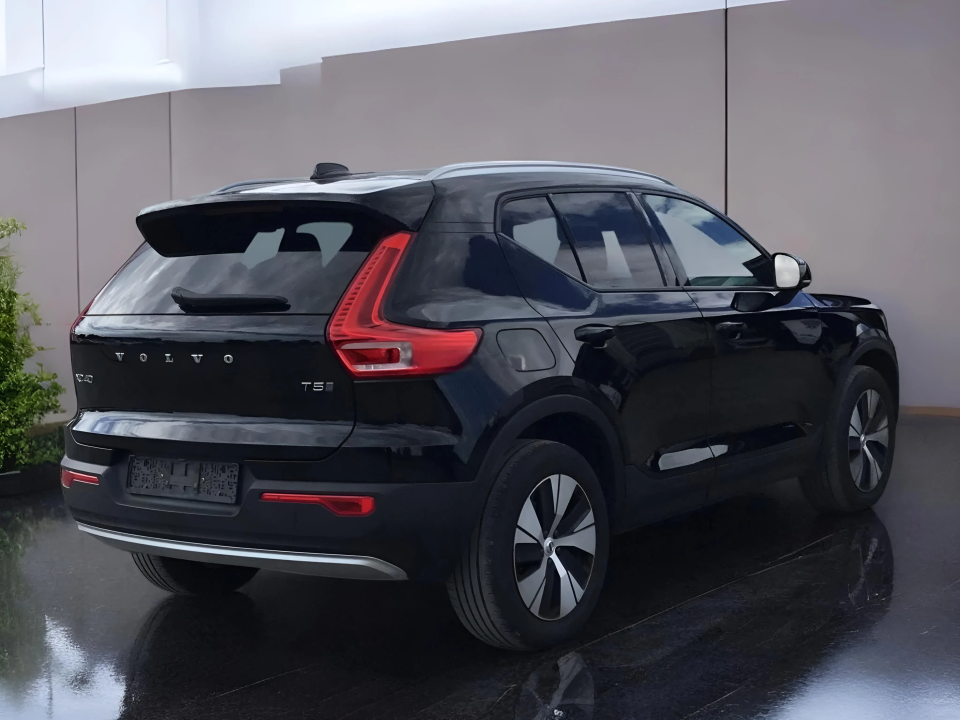 Volvo XC 40 T5 Recharge Momentum Pro (3)